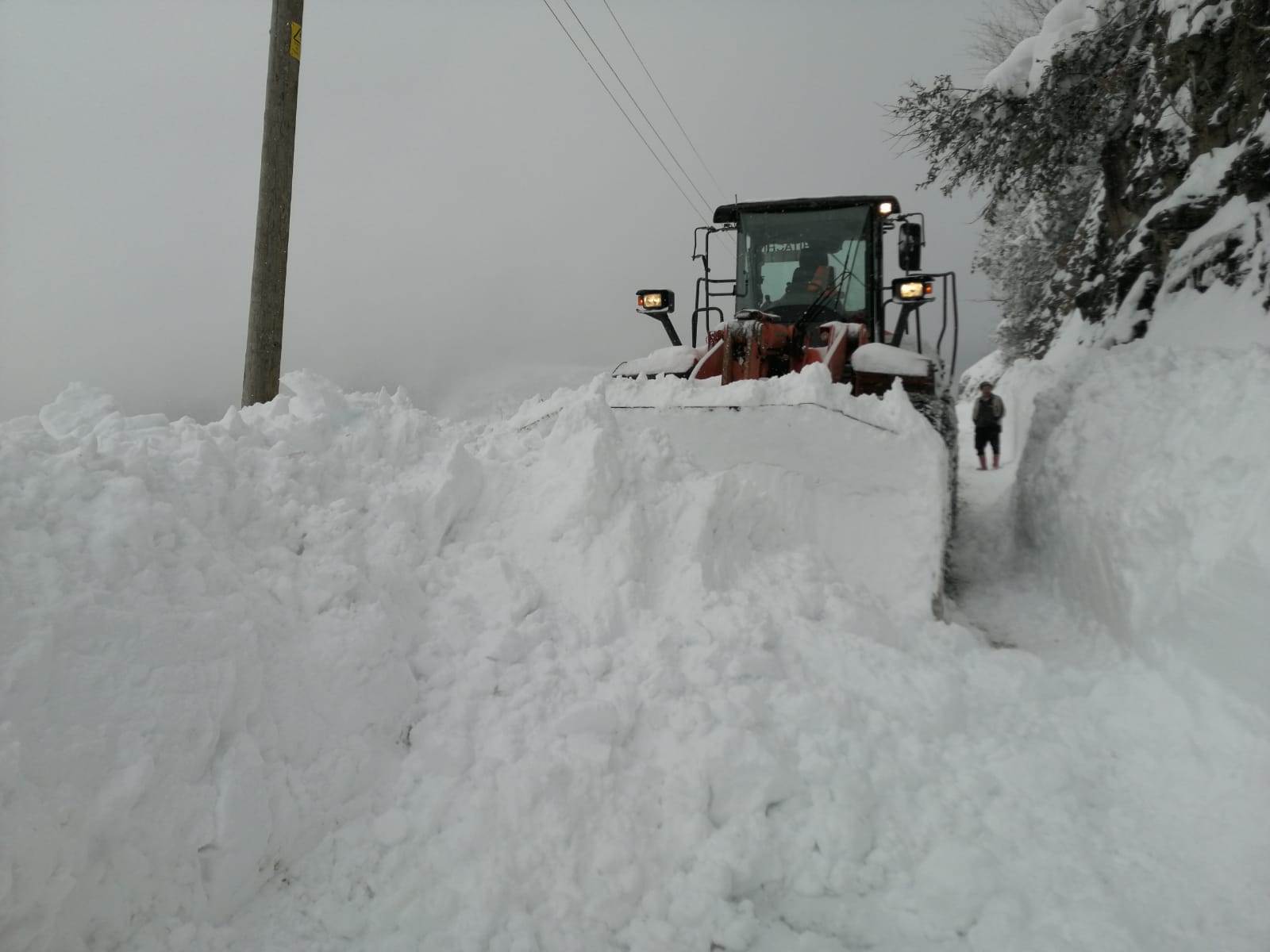 ORDU’DA KAR KALINLIĞI 2 METREYE YAKLAŞTI